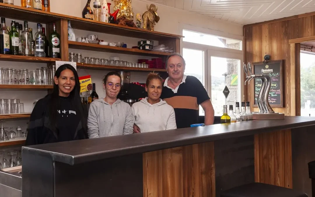 Appart’hôtel avec cuisine équipée + restaurant sur place : de quoi parle-t-on exactement ?